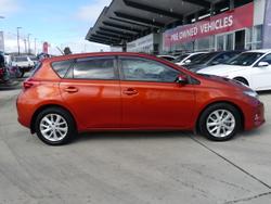 2013 Toyota
Corolla Ascent Sport