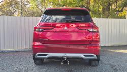 2022 Mitsubishi Outlander LS