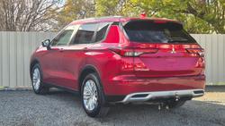 2022 Mitsubishi Outlander LS