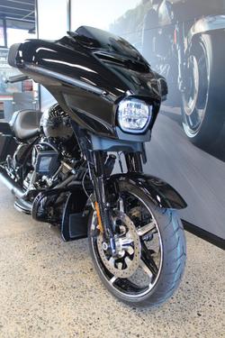 2025 Harley-davidson FLHX STREET GLIDE (117) 1
