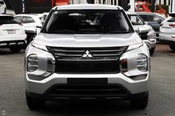 2025 Mitsubishi Outlander ES ZM MY24 Sterling Silver