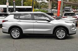 2025 Mitsubishi Outlander ES ZM MY24 Sterling Silver