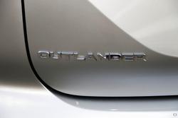 2025 Mitsubishi Outlander ES ZM MY24 Sterling Silver
