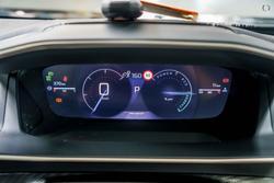 2025 Peugeot 2008 GT Hybrid