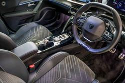 2025 Peugeot 2008 GT Hybrid