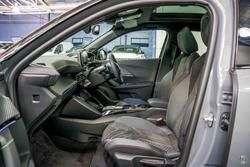 2025 Peugeot 2008 GT Hybrid