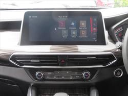 2023 LDV
D90 Executive
