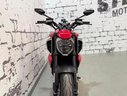 2024 Ducati Diavel V4 Diavel Red