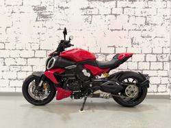 2024 Ducati Diavel V4 Diavel Red