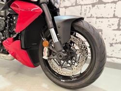 2024 Ducati Diavel V4 Diavel Red