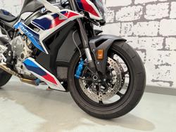 2025 BMW M 1000 R M 1000