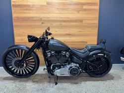 2018 Harley-davidson FXBR BREAKOUT Black