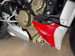 2021 Ducati Streetfighter V4 S Streetfighter Red
