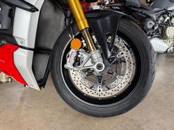 2021 Ducati Streetfighter V4 S Streetfighter Red