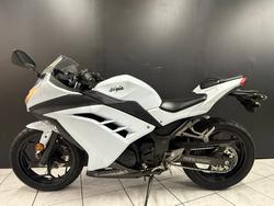 2014 Kawasaki NINJA 300 ABS