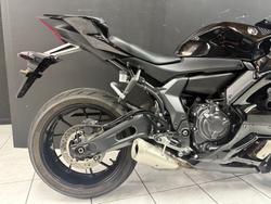 2022 Yamaha YZF-R7LA Black