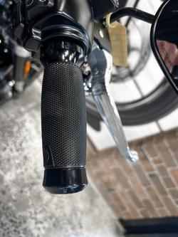 2023 Harley-Davidson Sport Glide 107 (FLSB) Softail Black