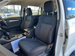 2022 Isuzu
MU-X LS-M