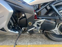 2006 Triumph SPRINT ST SILVER