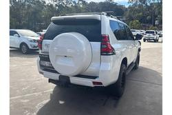 2017 Toyota
Landcruiser Prado GXL