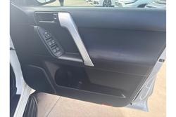 2017 Toyota
Landcruiser Prado GXL