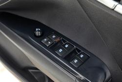 2020 Toyota Camry Ascent ASV70R WHITE