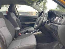 2024 Suzuki Vitara LY Series II GOLD