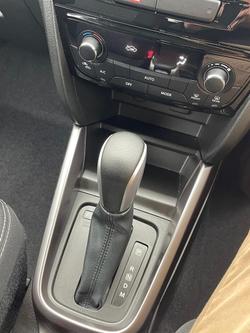 2024 Suzuki Vitara LY Series II GOLD