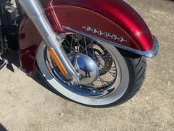 2017 HARLEY-DAVIDSON FLDE SOFTAIL DELUXE Red