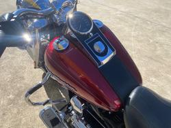 2017 HARLEY-DAVIDSON FLDE SOFTAIL DELUXE Red