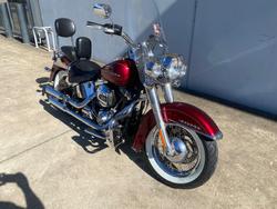 2017 HARLEY-DAVIDSON FLDE SOFTAIL DELUXE Red