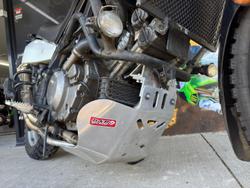 2008 Suzuki V-Strom 650 (DL650) V-Strom White