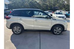 2023 Suzuki
Vitara