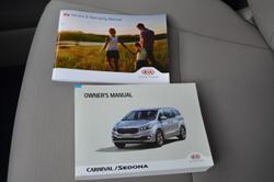 2017 Kia Carnival S