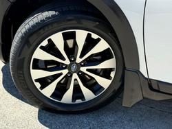 2016 Subaru Outback 2.5i Premium 5GEN MY16 AWD Crystal White