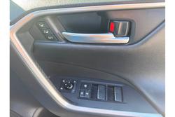 2020 Toyota
                RAV4 Cruiser