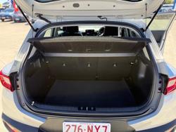 2021 Kia Stonic Sport YB MY22 Silky Silver