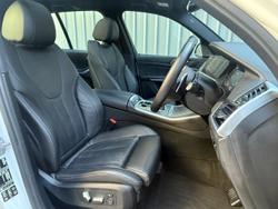 2022 BMW X5 xDrive30d M Sport G05 4X4 Constant Mineral White