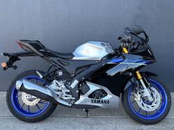 Yamaha YZF-R15M