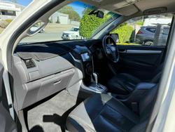 2015 Isuzu MU-X LS-T