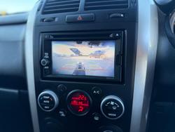 2016 Suzuki Grand Vitara Navigator JB White Pearl