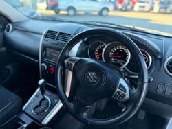 2016 Suzuki Grand Vitara Navigator JB White Pearl