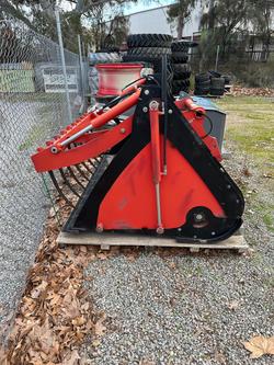 0 Manitou Emily 1.7 cube Grab Mixer Bucket