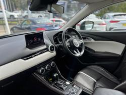 2022 Mazda
                CX-3 Akari LE