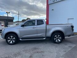 2022 Isuzu D-MAX LS-U