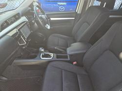 2020 Toyota Hilux SR5