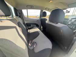 2010 Mitsubishi Triton GL-R