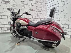 2018 Moto Guzzi California Touring SE California Red