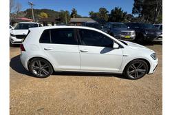 2017 Volkswagen
Golf 110TSI Highline