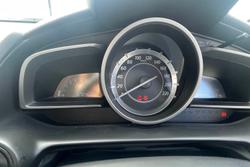 2015 Mazda
2 Neo